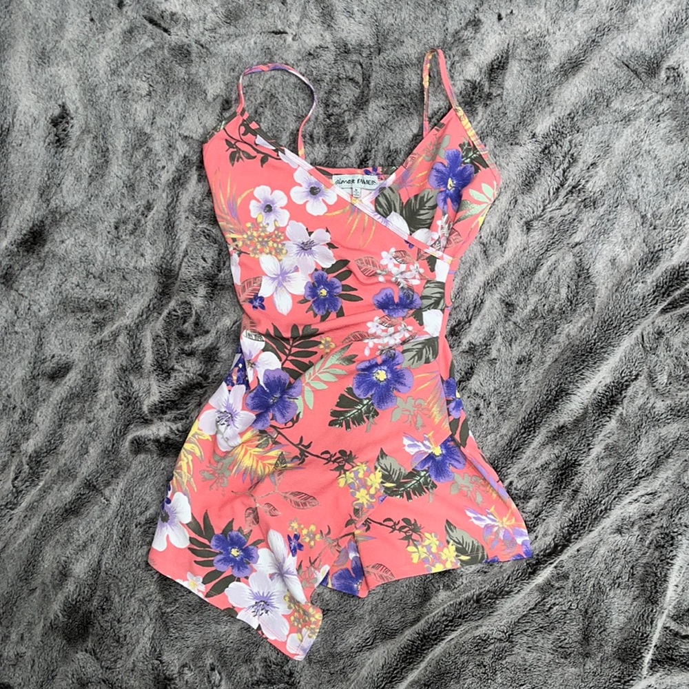 Women’s Almost Famous Romper - Medium